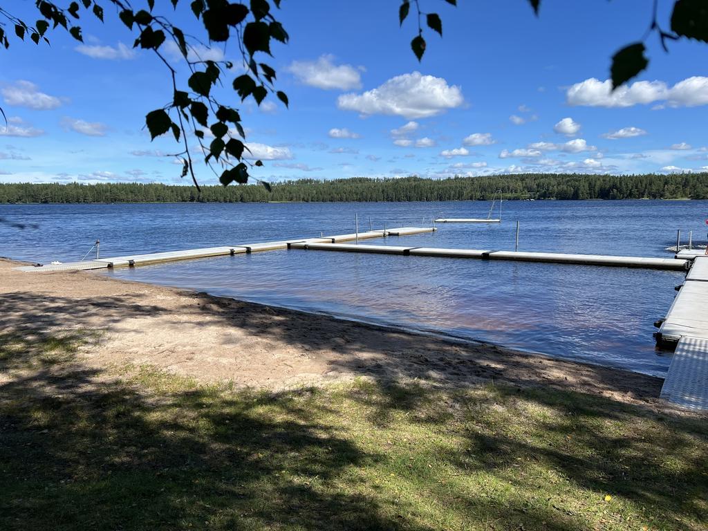 Säljarens egna bild från sjön Storbjörken