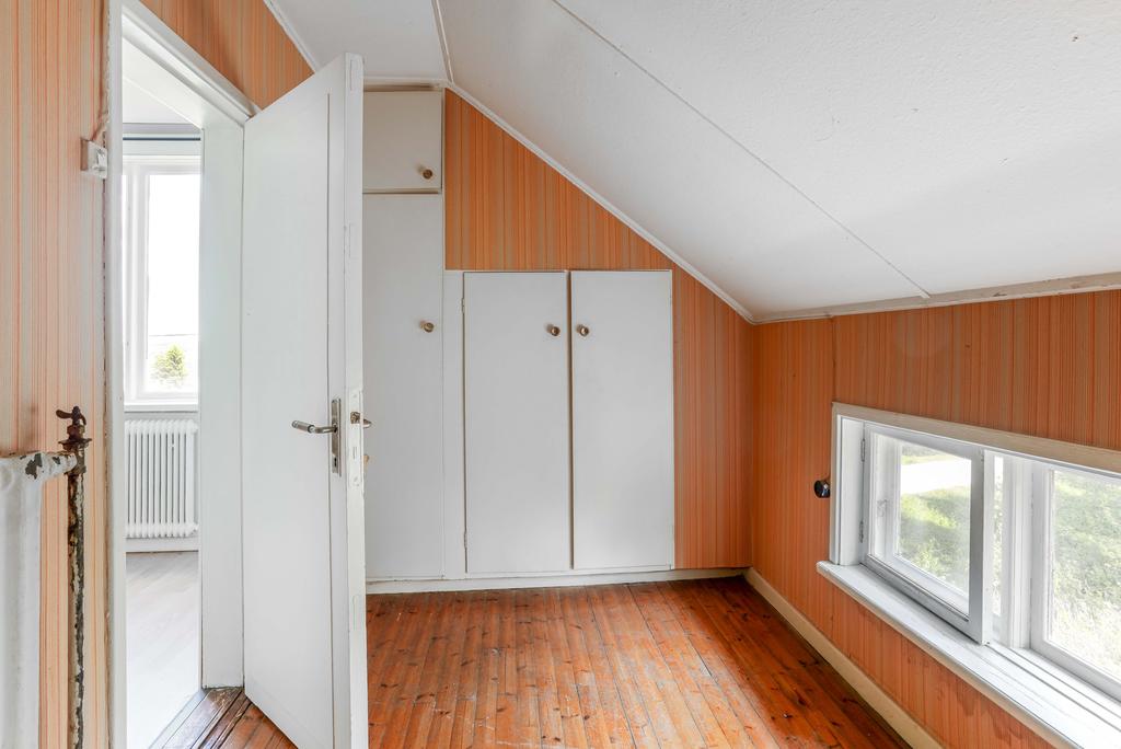 Alkov vid vardagsrum på övre plan