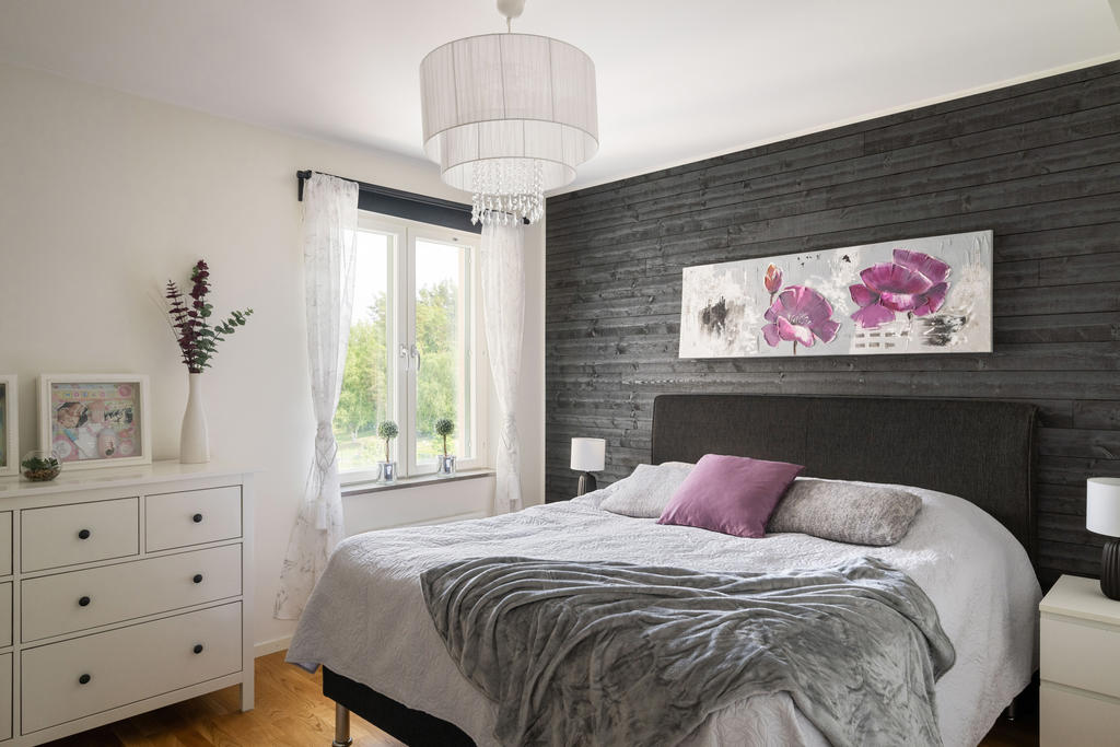 Master bedroom med klädkammare