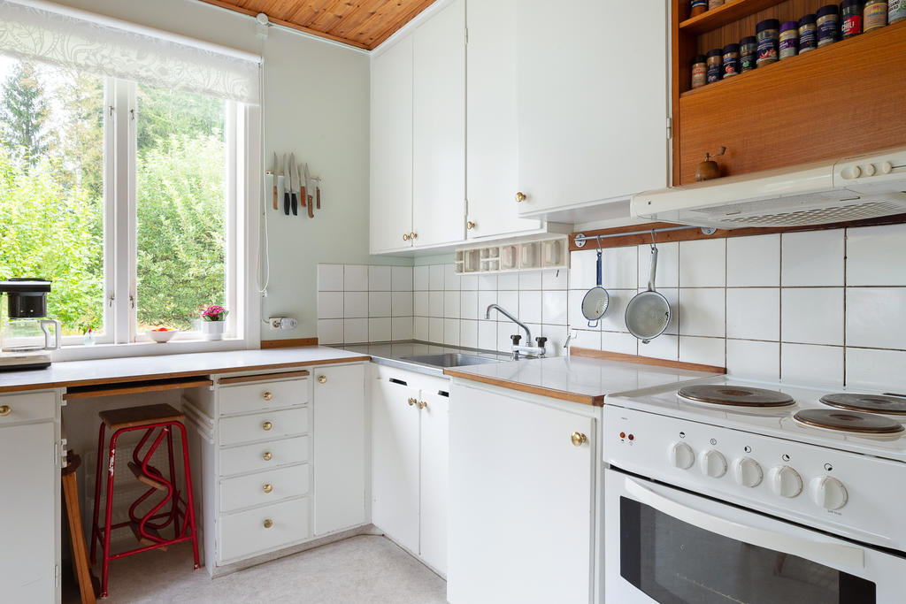 Härlig utsikt över trädgården