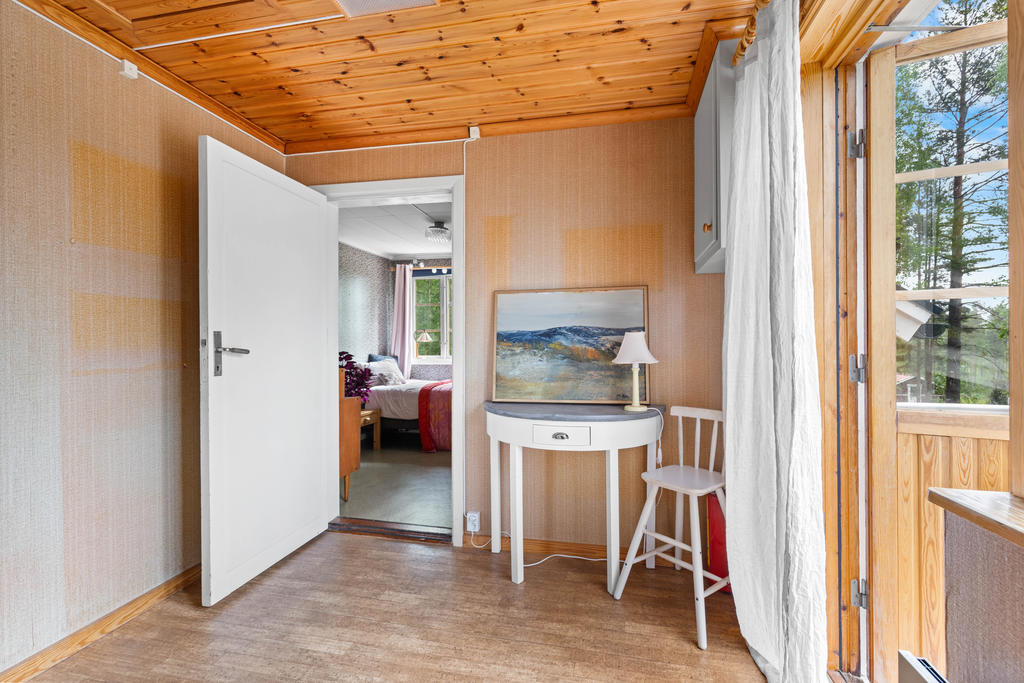 ÖV: Hall