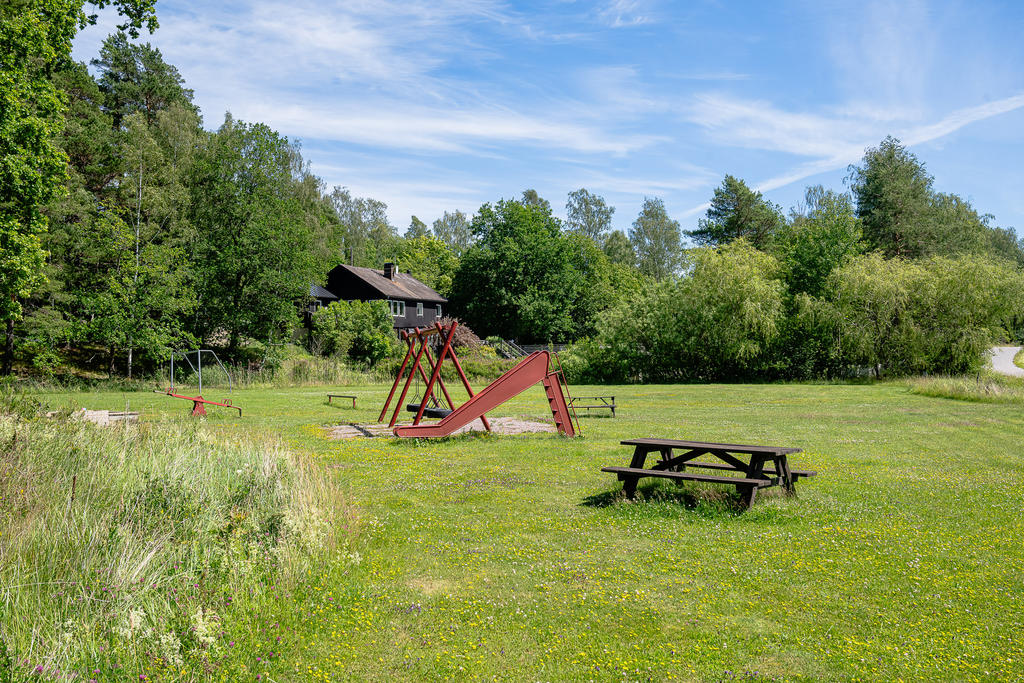 Lekplats i området