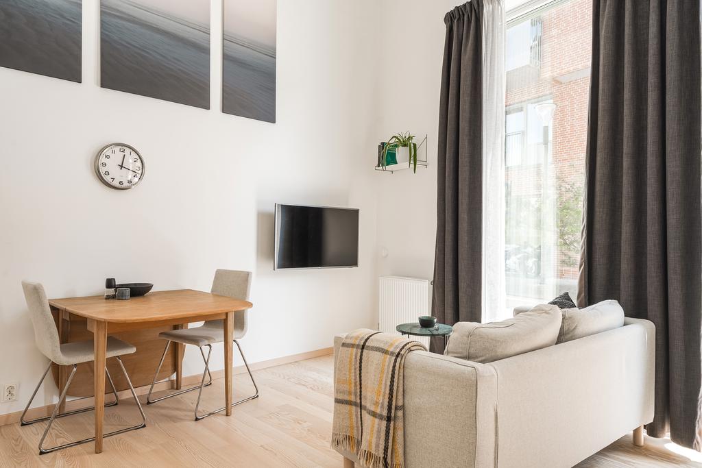 Plats för soffa och matbord