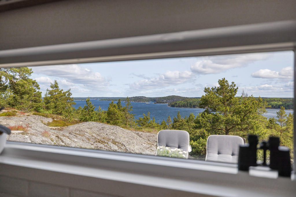 Vy mot fjärden