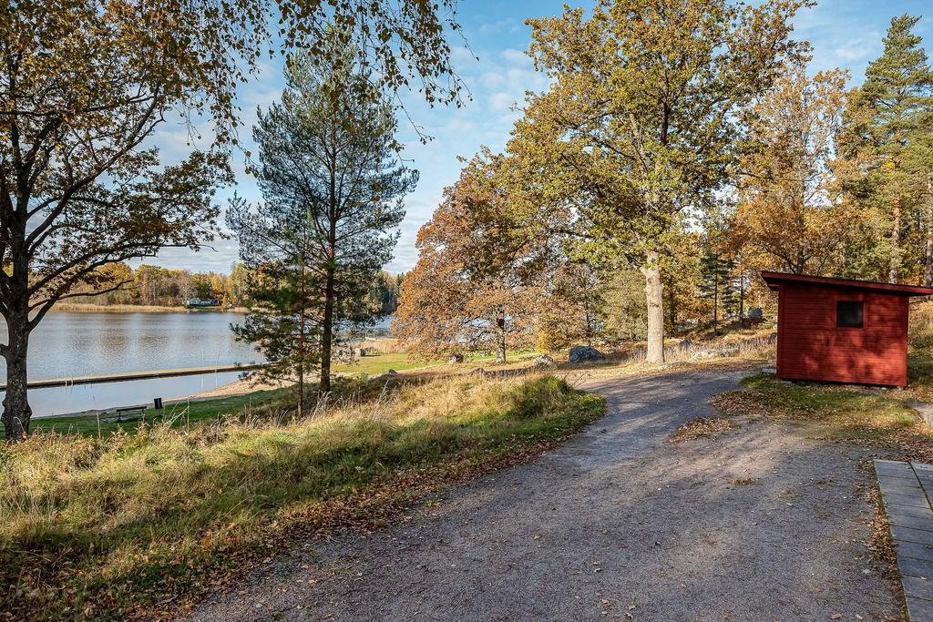 Barnvänlig badplats i Duveholmssjön