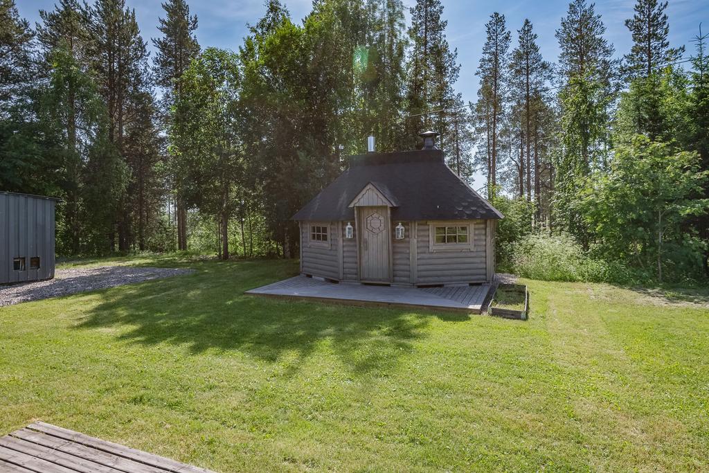 Fin bastu/grillkåta