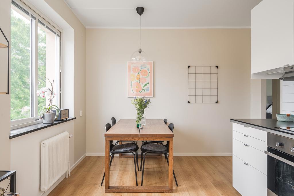 Plats för stort matbord