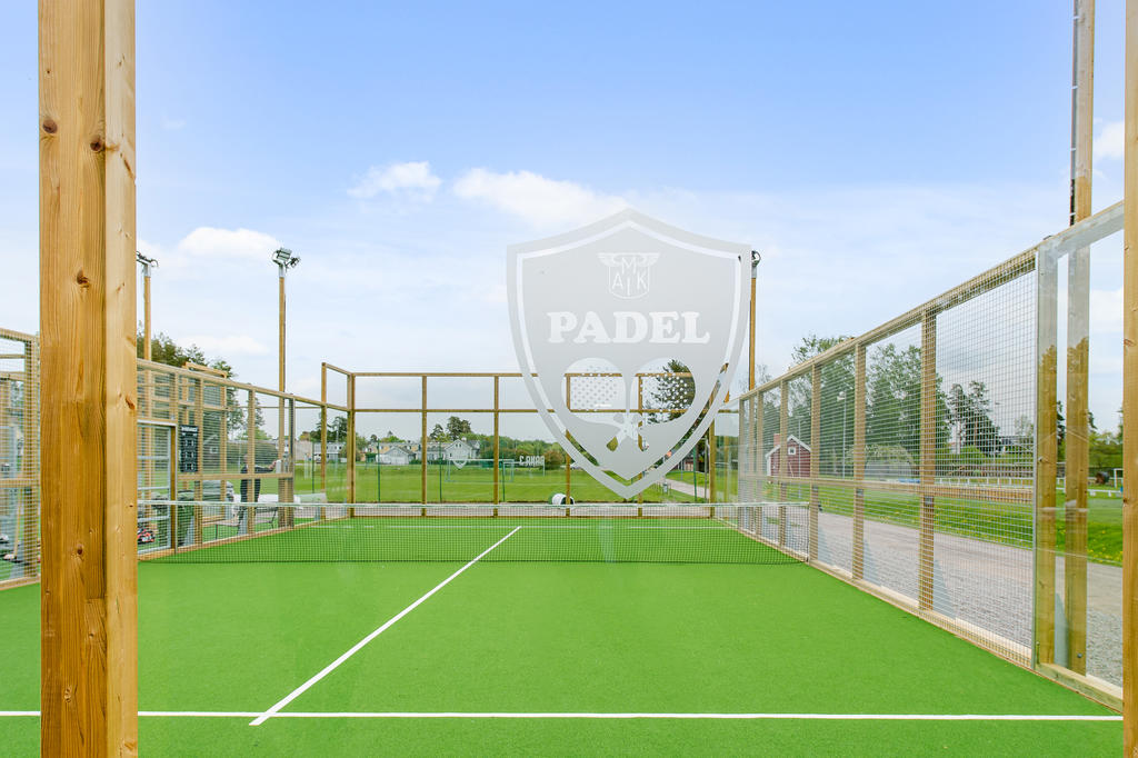 Padelbanor vid Hellgrenhagen