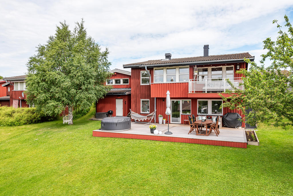 Fint hus i lugnt område!