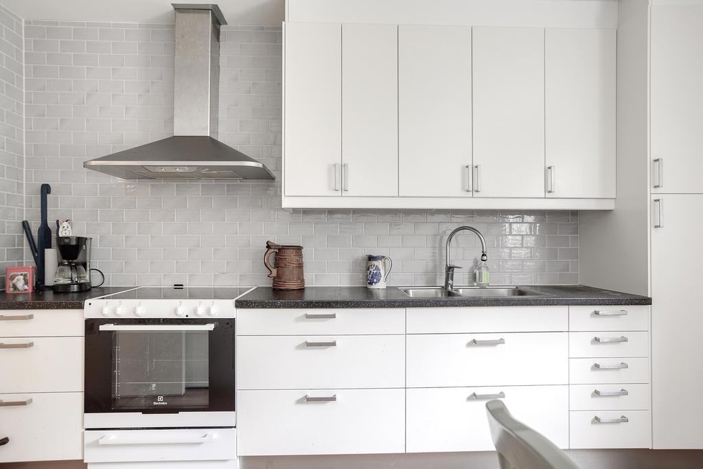 Modernt IKEA-kök