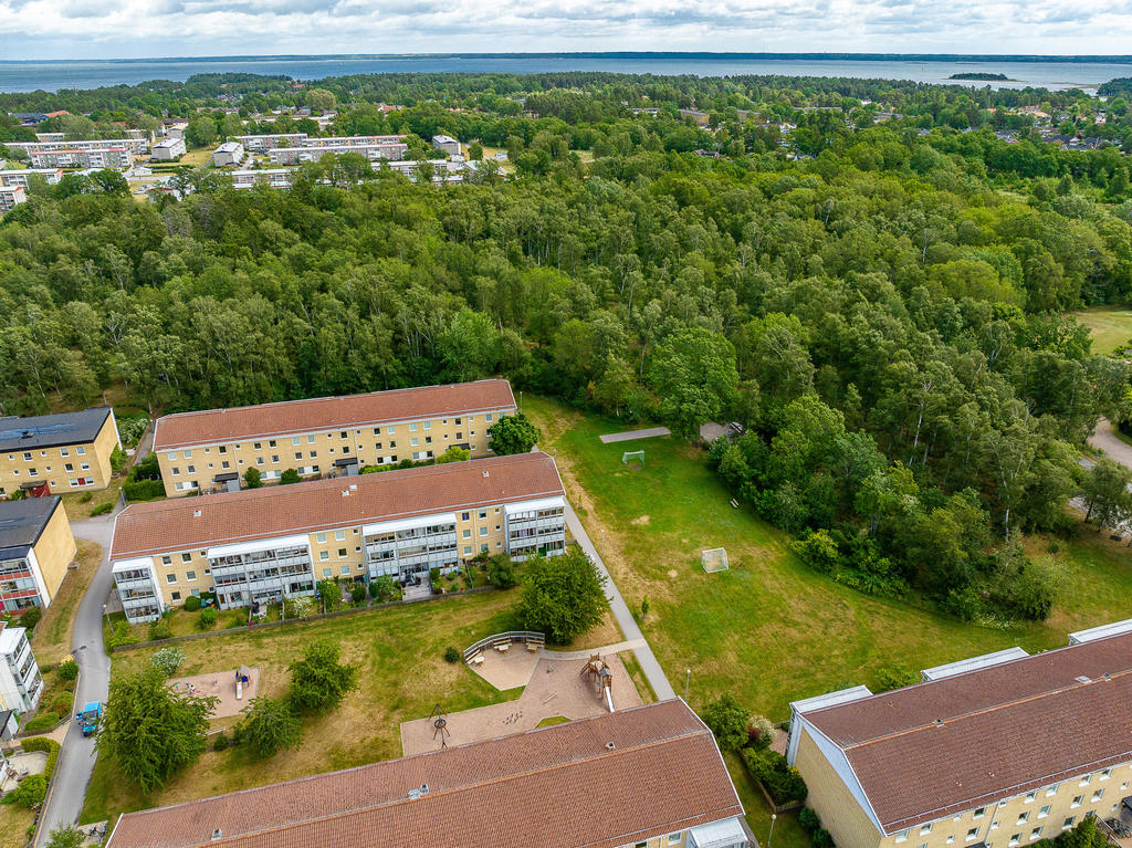 Hörnlägenhet med 5 minuters cykelväg till Norrlidsbadet