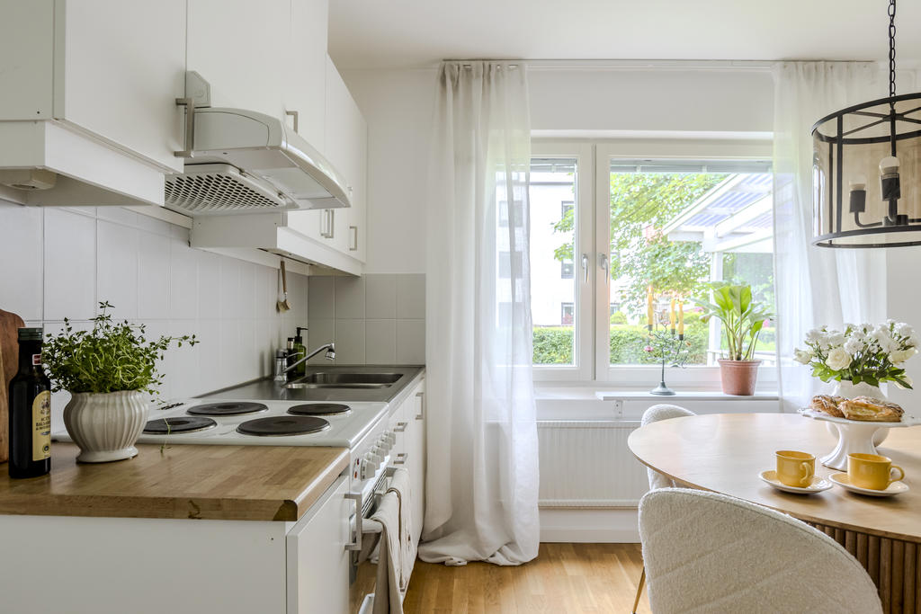 Gott om plats i lådor och skåp