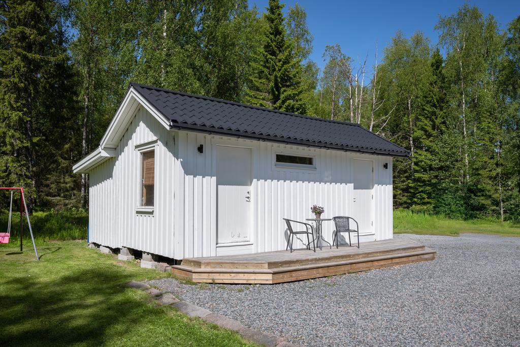 Förrådsbyggnad med verkstad och skotergarage
