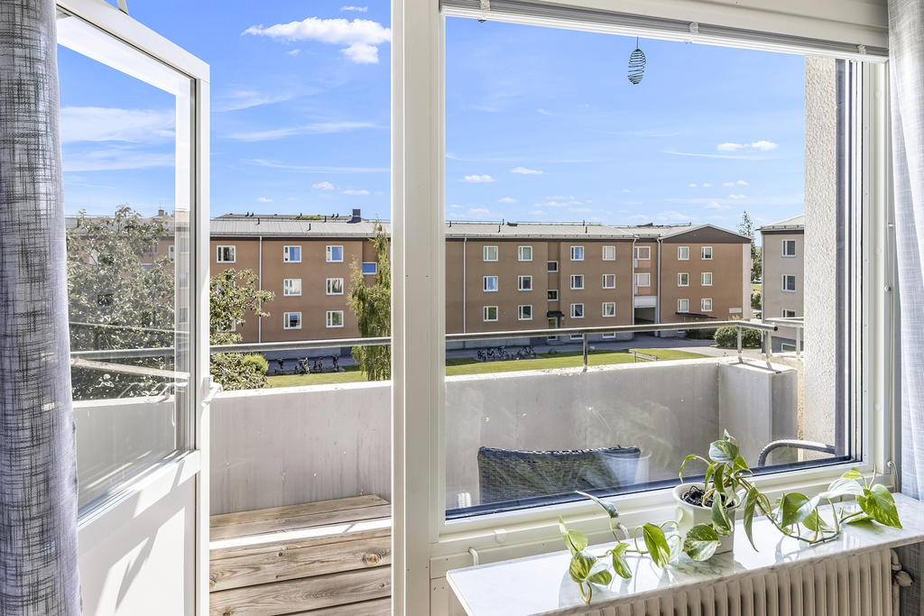 Balkong mot innergård