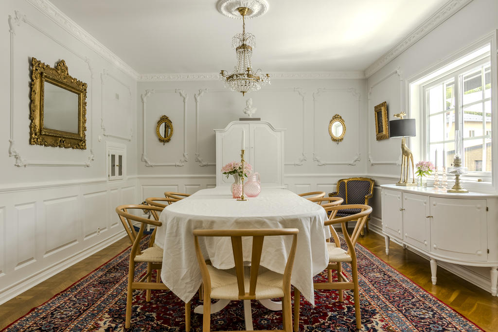 Plats för långa härliga middagar