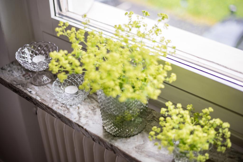 Vackra fönsterbrädor i marmor