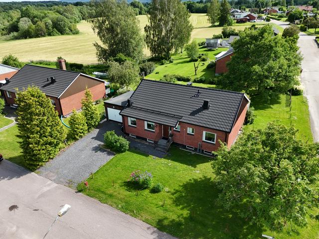 Välkommen till Odalvägen 5 i familjevänliga Åselby!