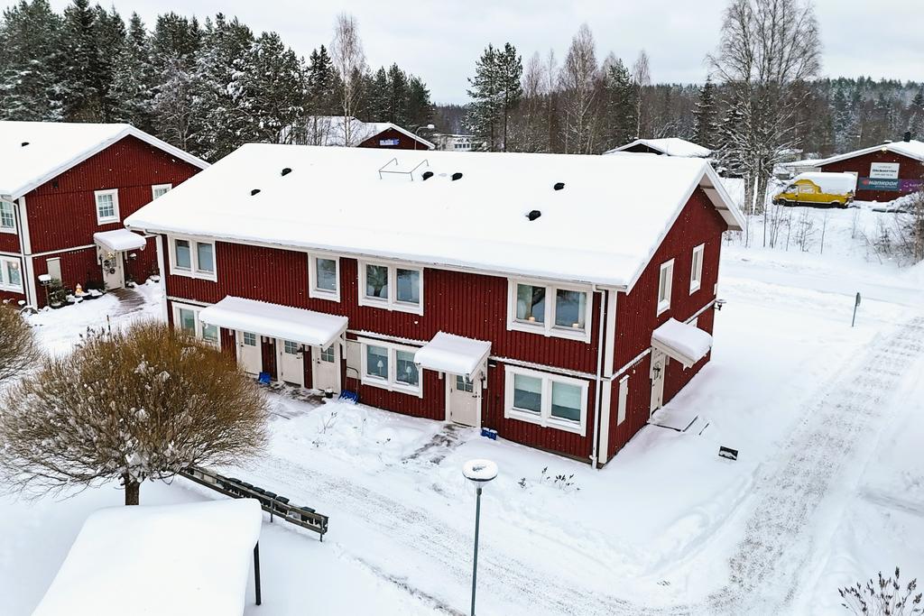 Välkommen till Högsvevägen 123 - en enrumslägenhet i markplan