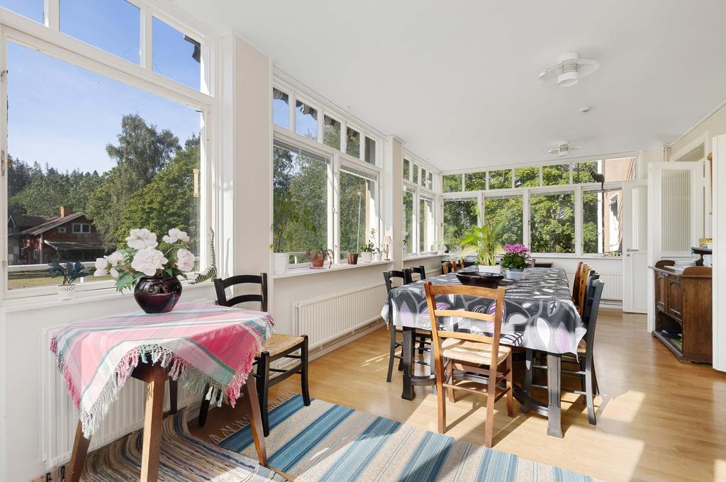 Hall/matsal huvudbyggnad
