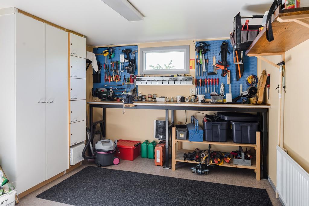 Förrådet bakom nya carporten