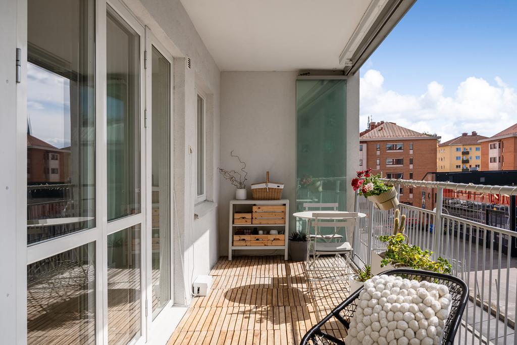 Plats för både cafébord och soffgrupp