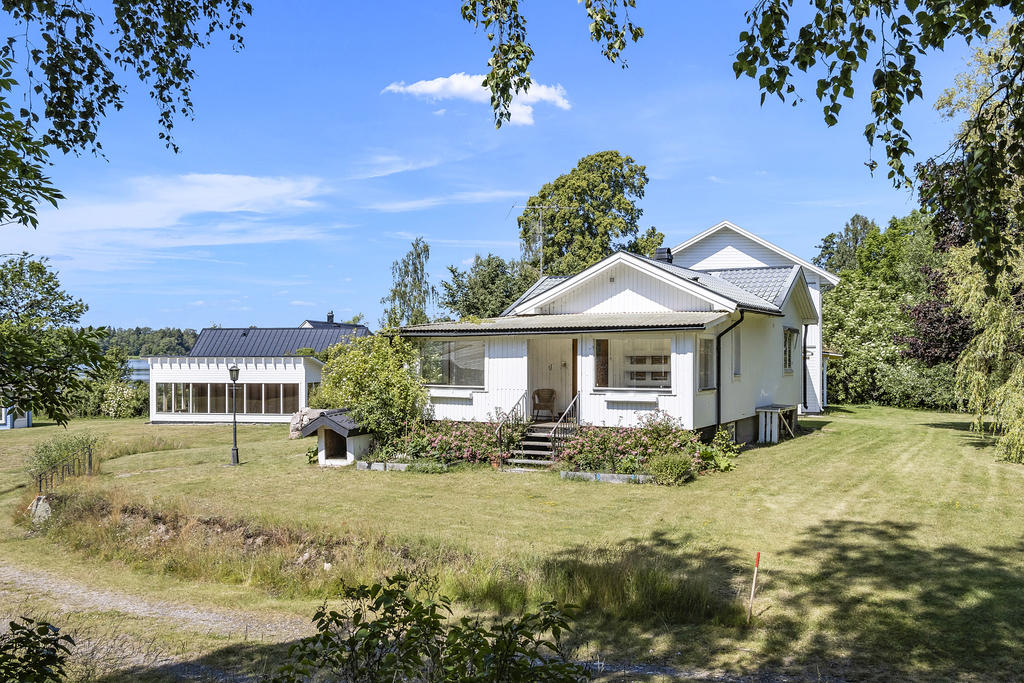 Entré till gårdshuset 