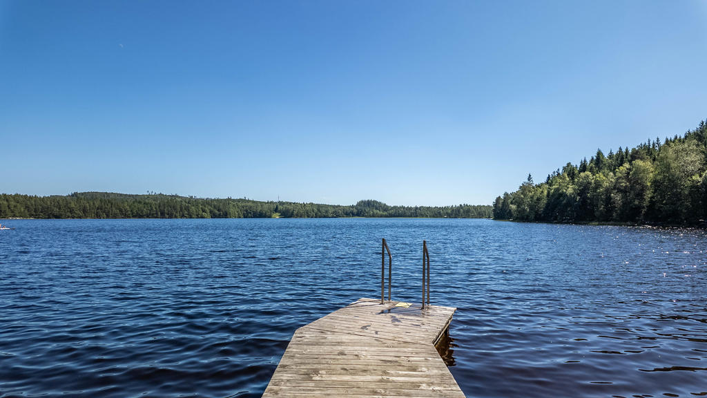 Vid Lensjön finns härlig badplats