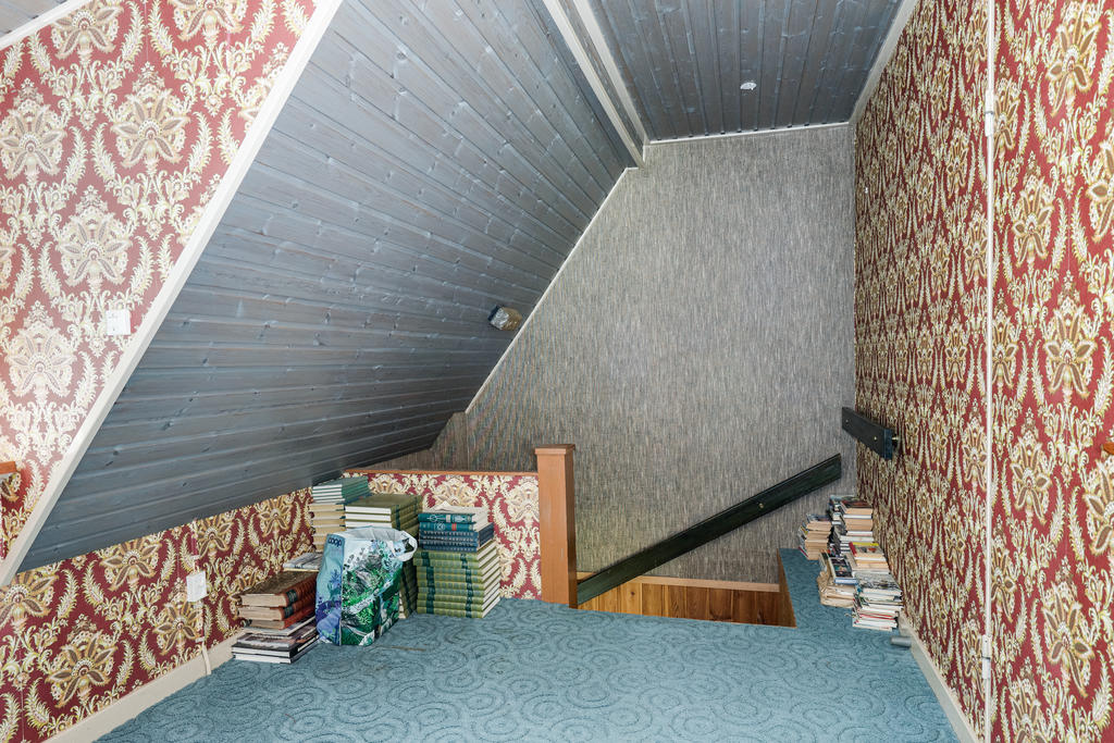 Övre hall med kattvind.