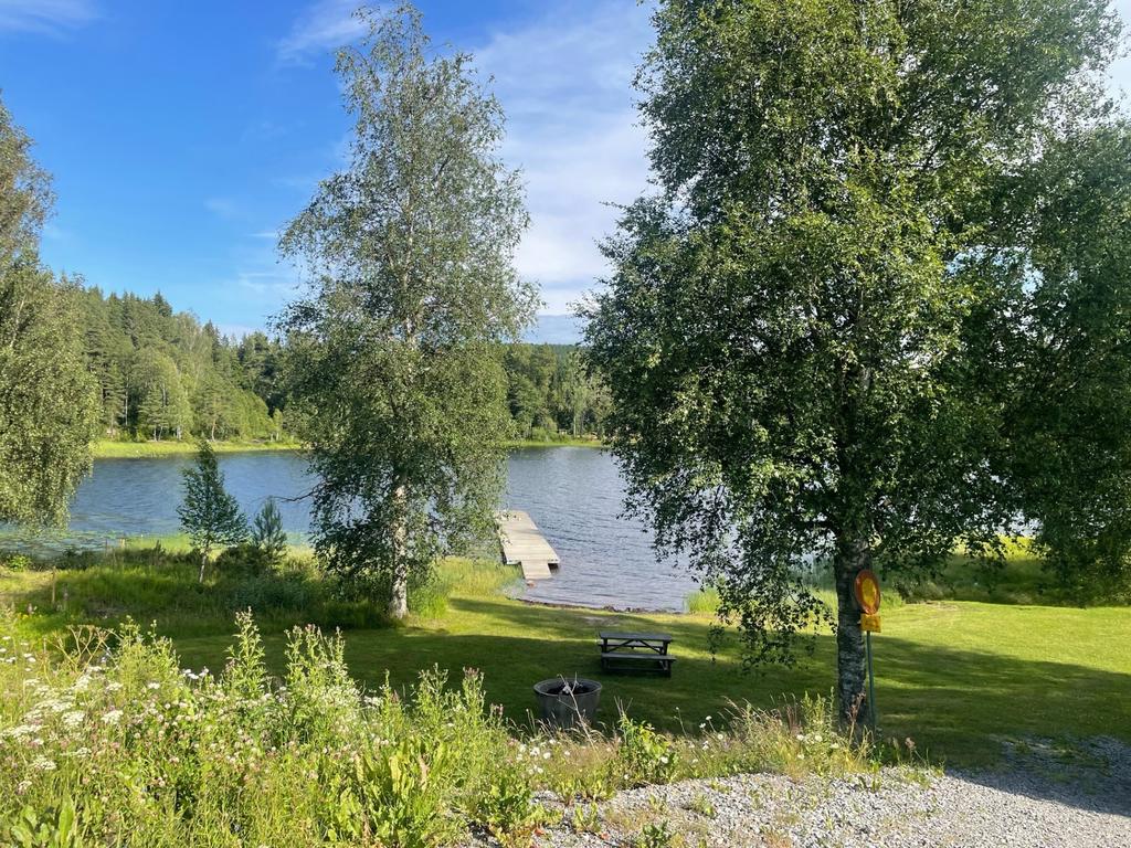 Badplats ca 600 m från huset