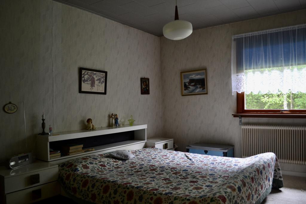 Sovrum intill kök