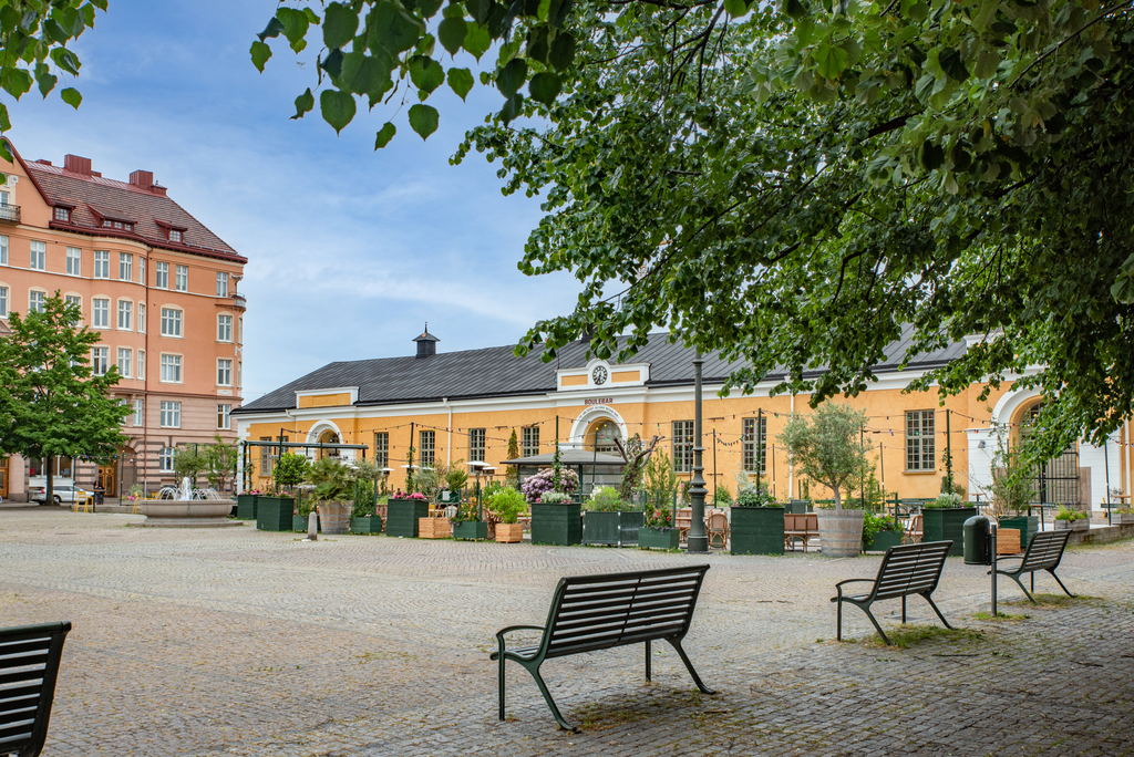 Drottningtorgets trevliga miljöer som granne