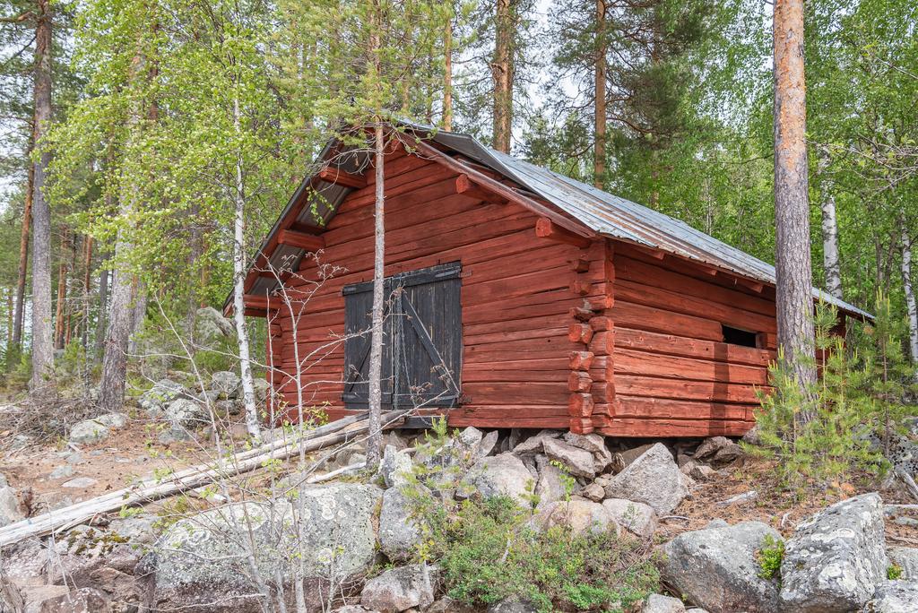 Båthus vid Höljessjön