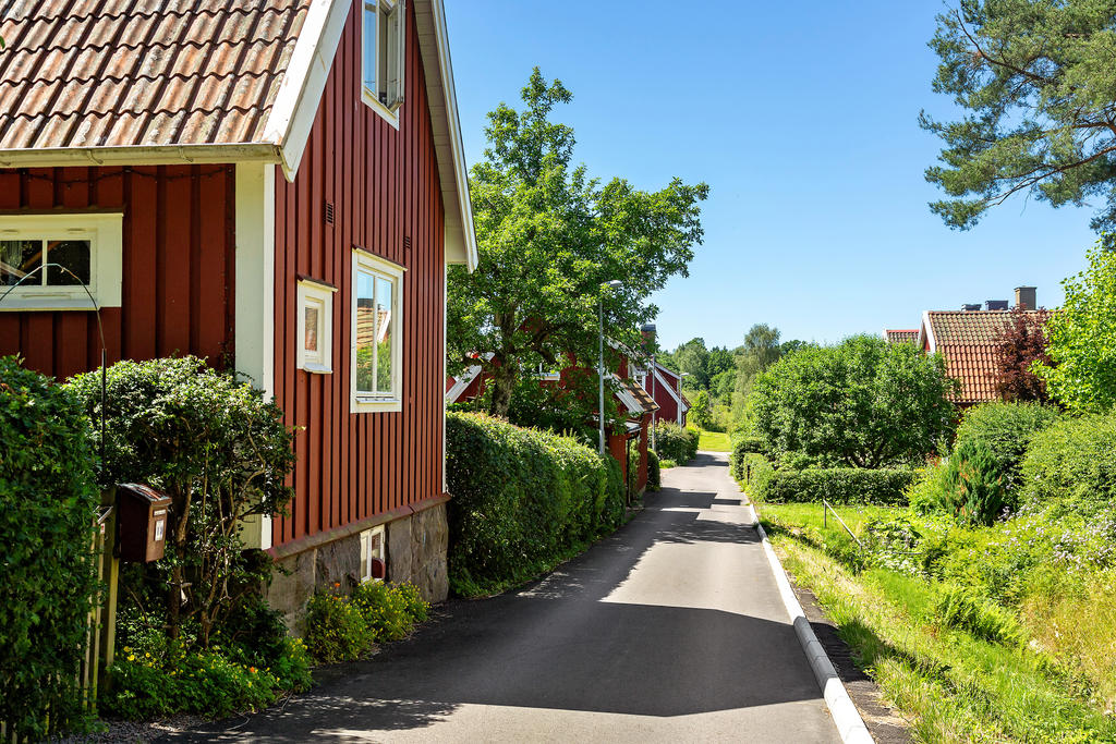 Områdesbild i mysiga Hallbacken