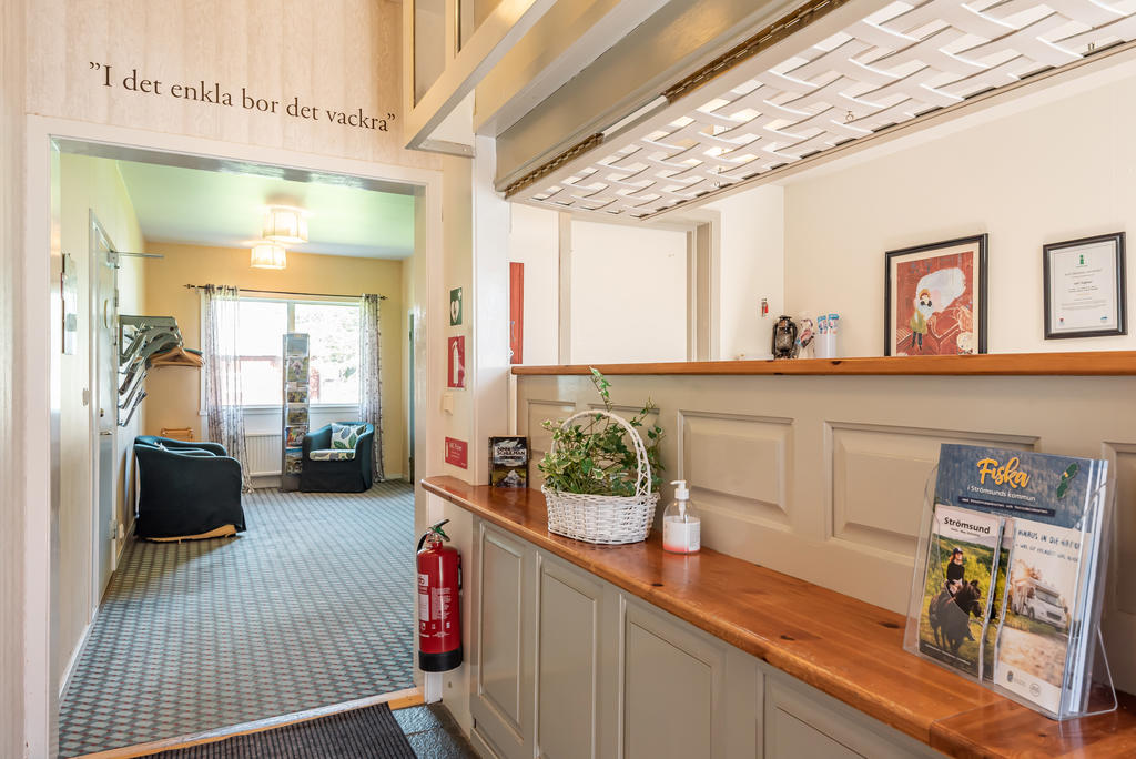 Välkommen in på hotellet! 