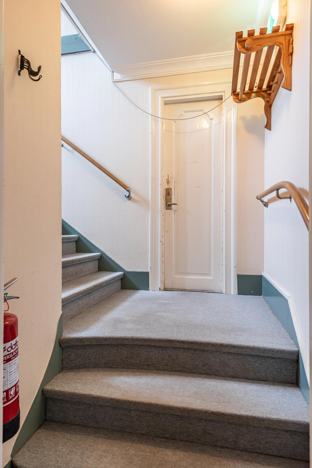 Extra dörr in till köket 