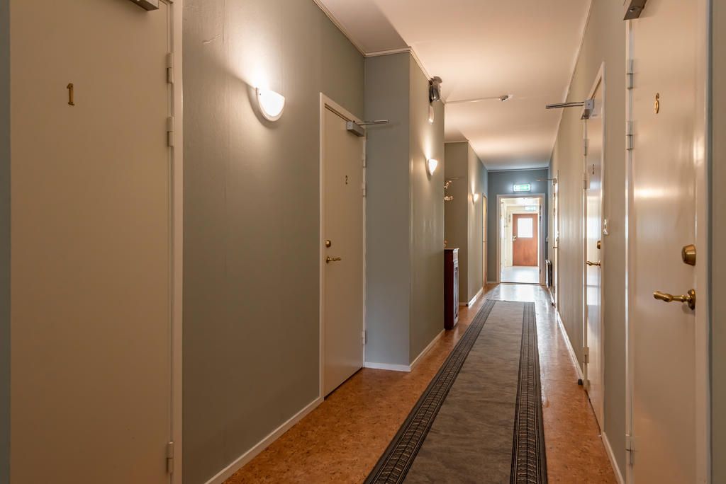 Korridor med hotellrum 1-6