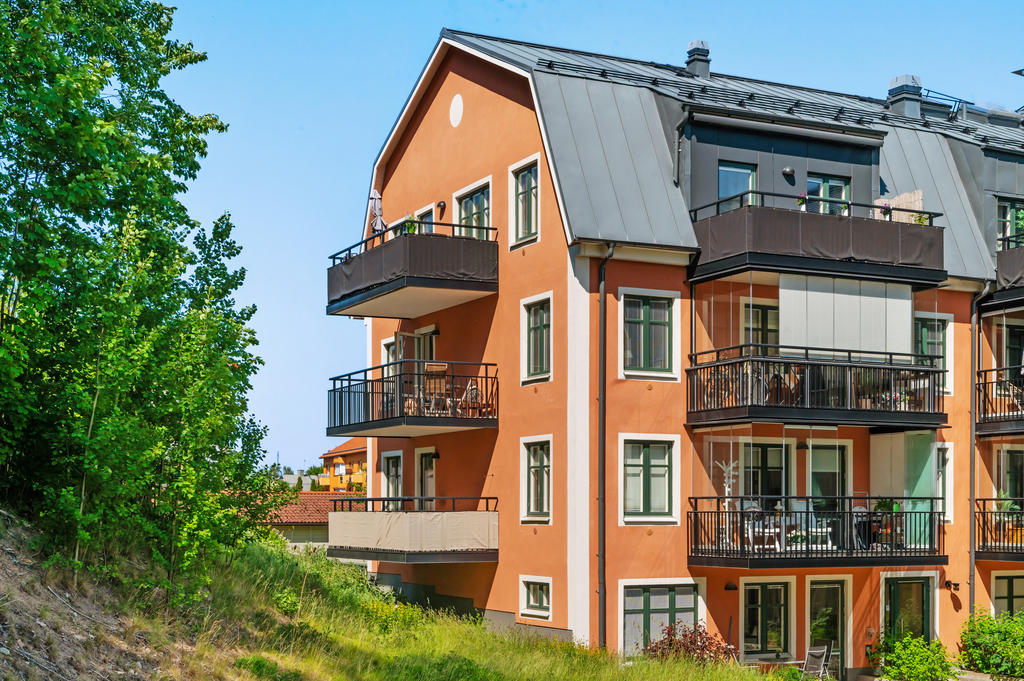 Roslagsgatan 27B, balkong längst ner på gaveln