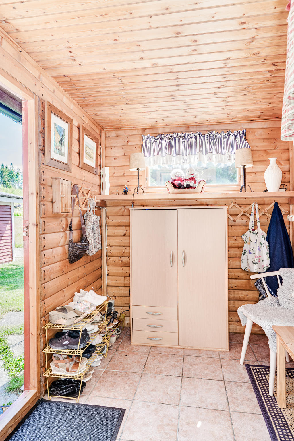 Entréhall - Välkommen in!