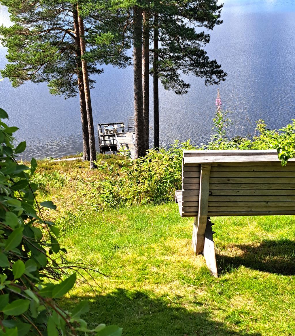 Brygga beläget ett stenkast från huset. 