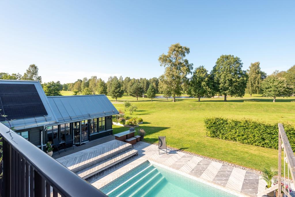 Vy från balkong övre plan