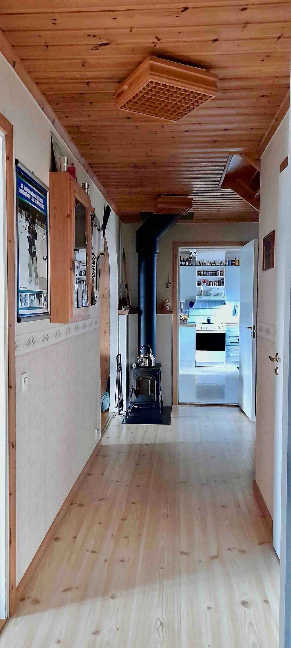 Hall med kamin