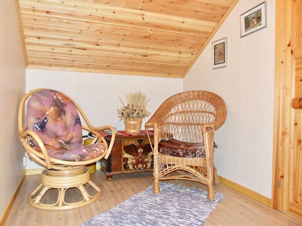 ÖV: Hall