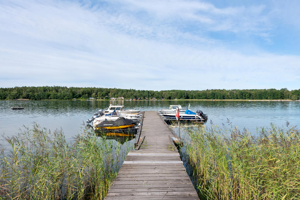 Del i båtbrygga