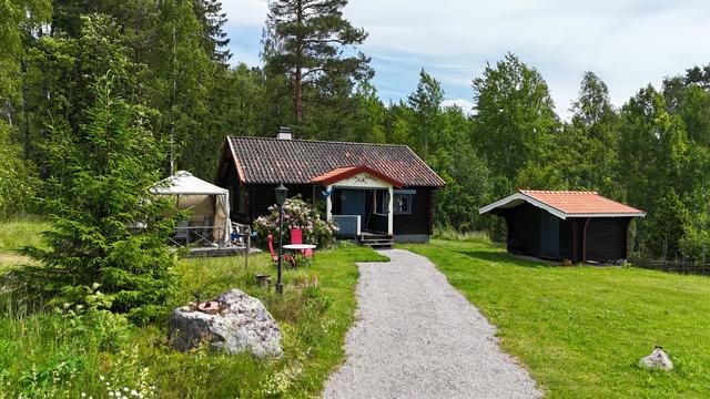 Välkommen till Plintsberg Plintsbergsvägen 117!
