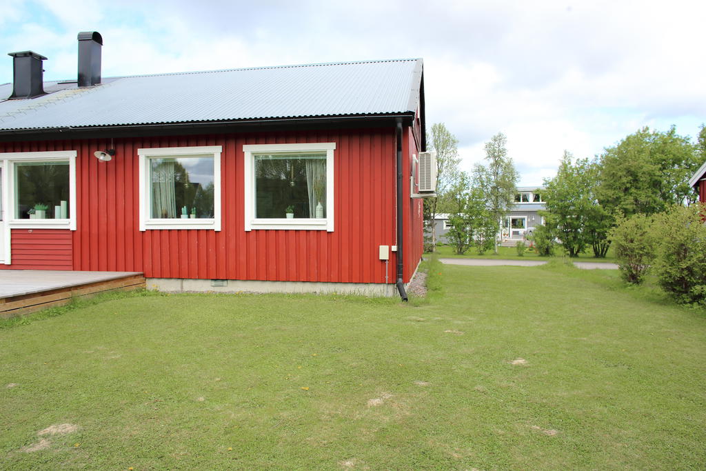 Plats på sidan om huset 