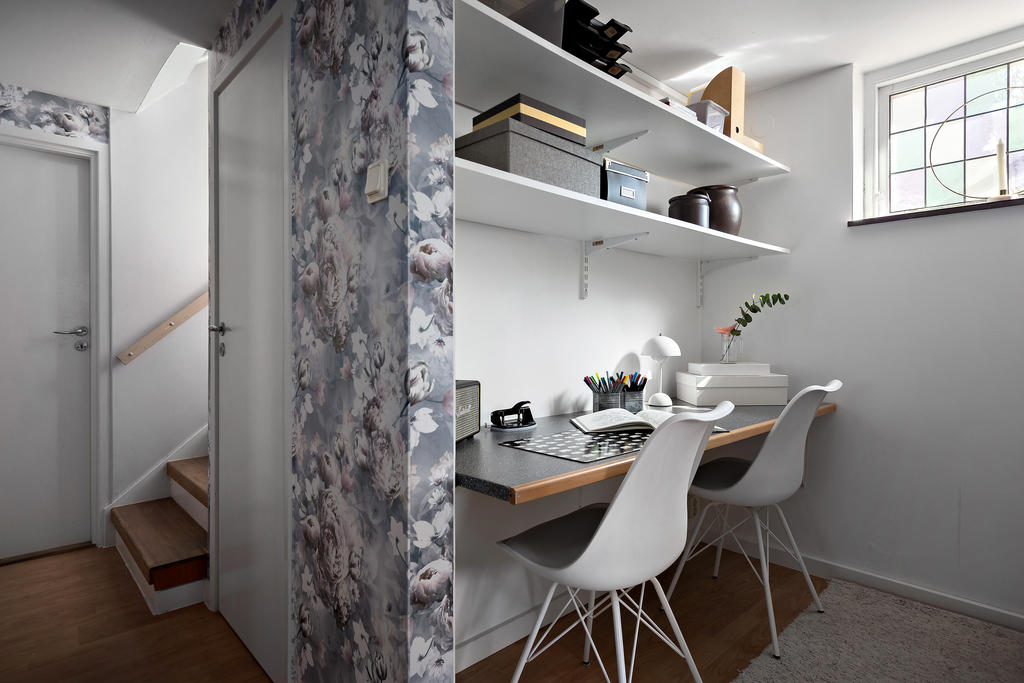 Hall med plats för att sitta 