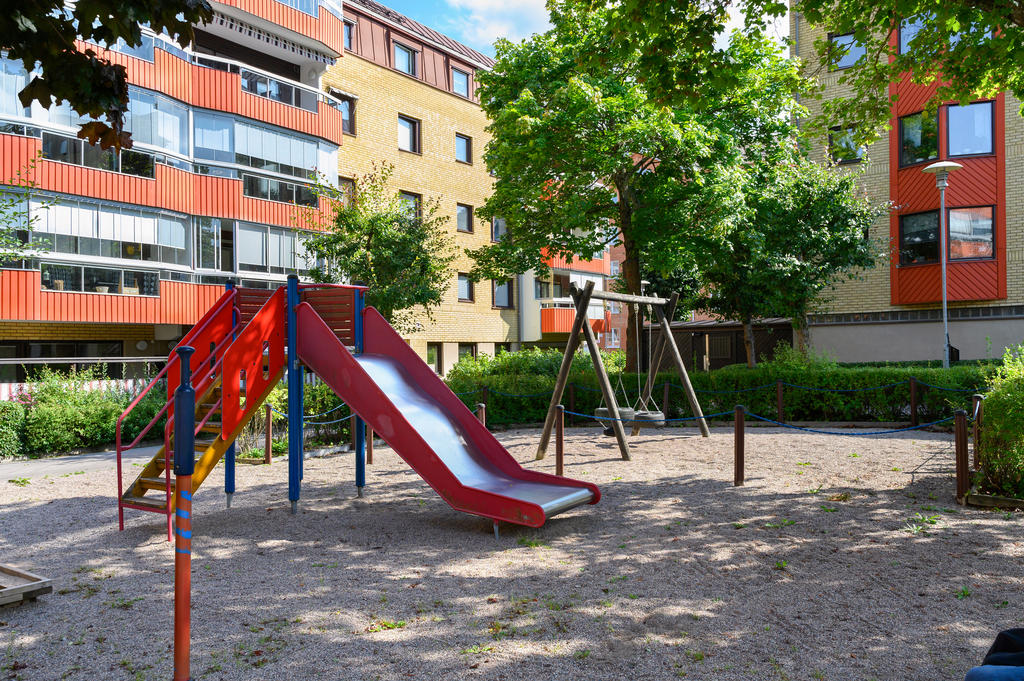 Lekplats på innergården