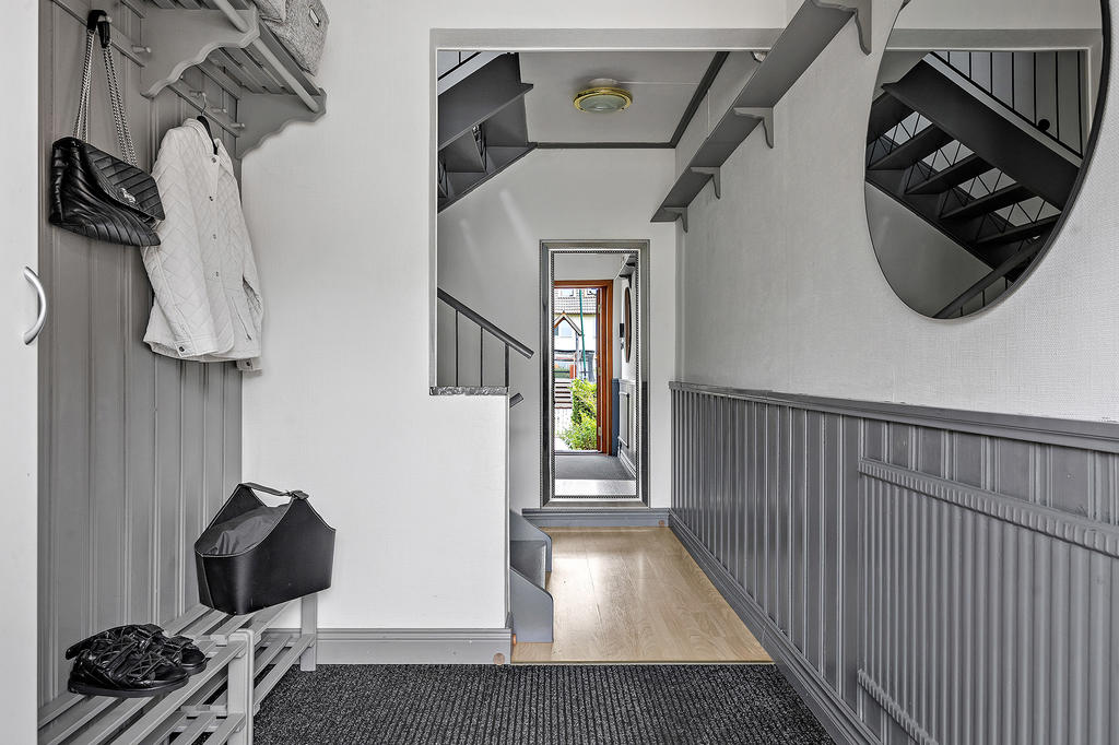 Hall på entréplan