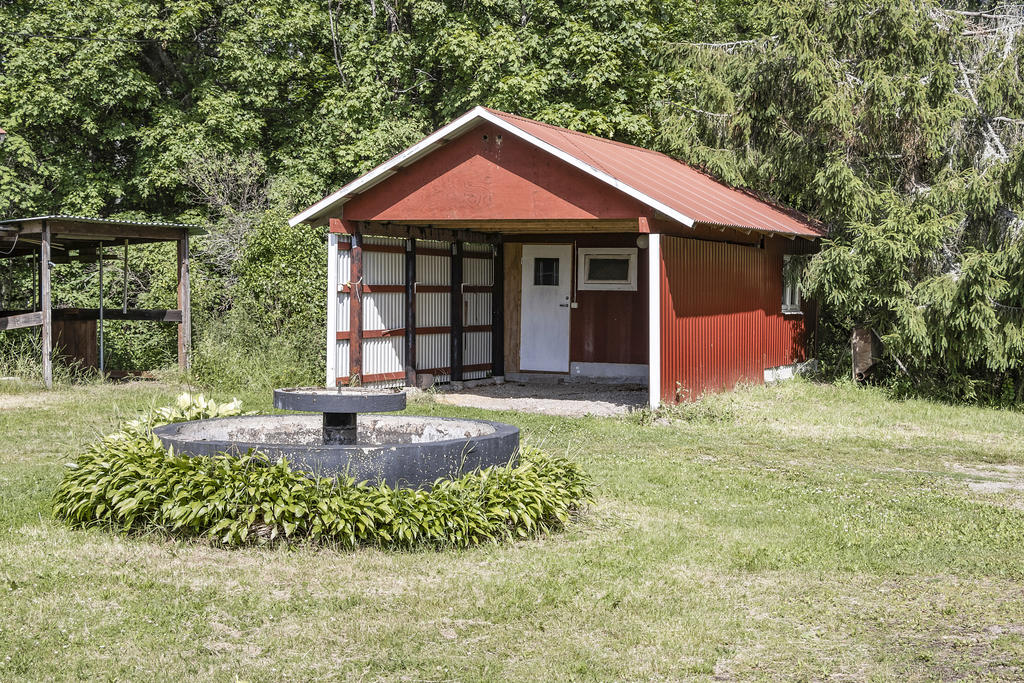 Carport med förråd