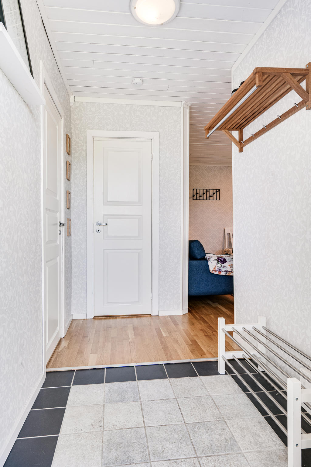 Entréhall-Välkommen in!
